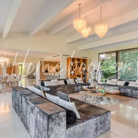 Villa Bluma Villa *